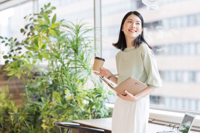 サテライトオフィスでテレワーク